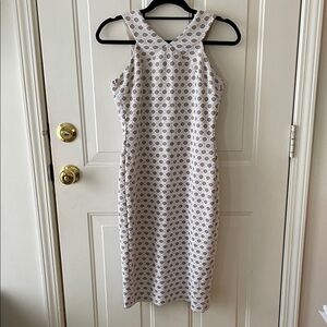 Taylor White and Tan Patterned Midi Dress Size 2 Party